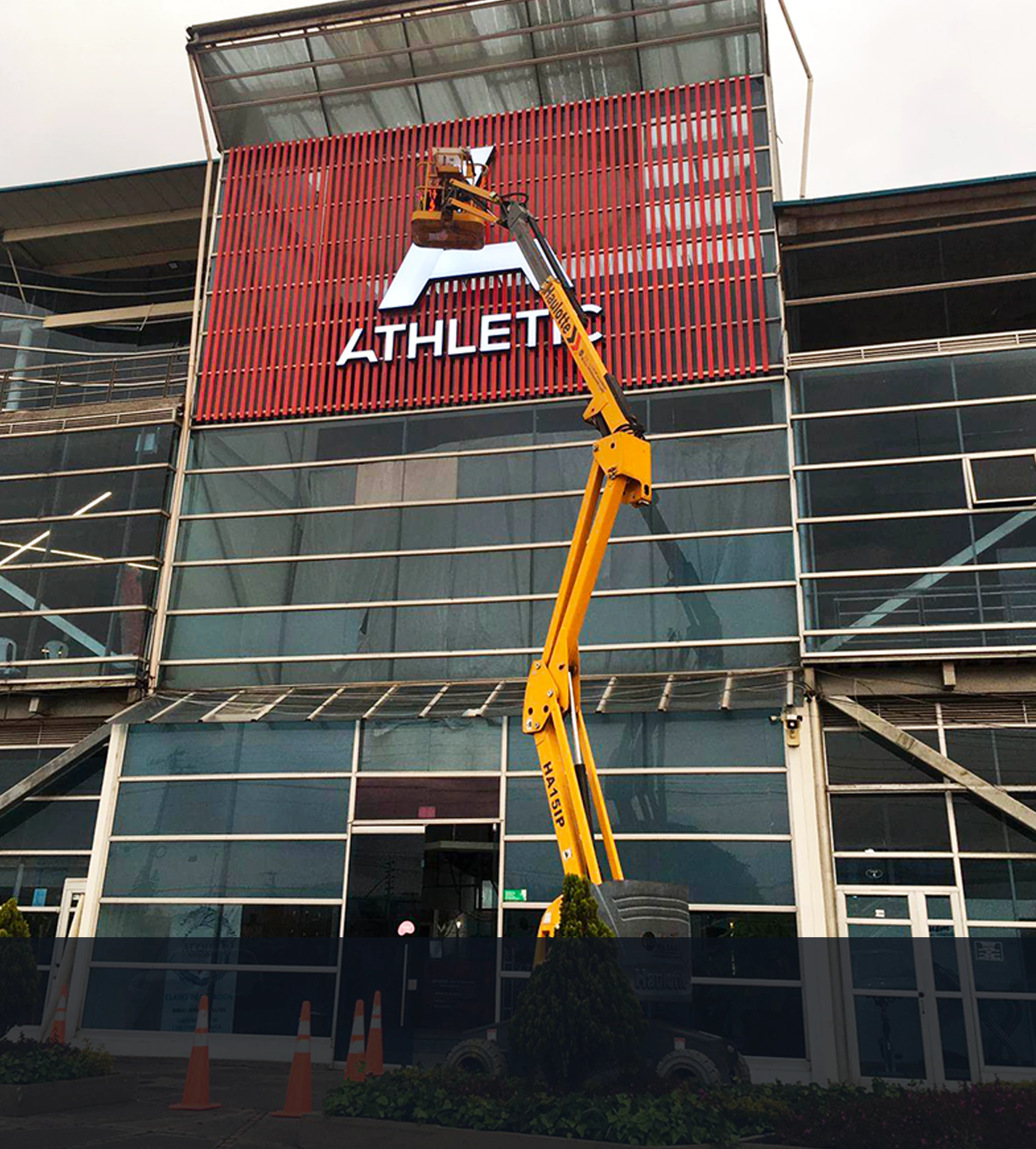 Custom business signs Ottawa DSign LED