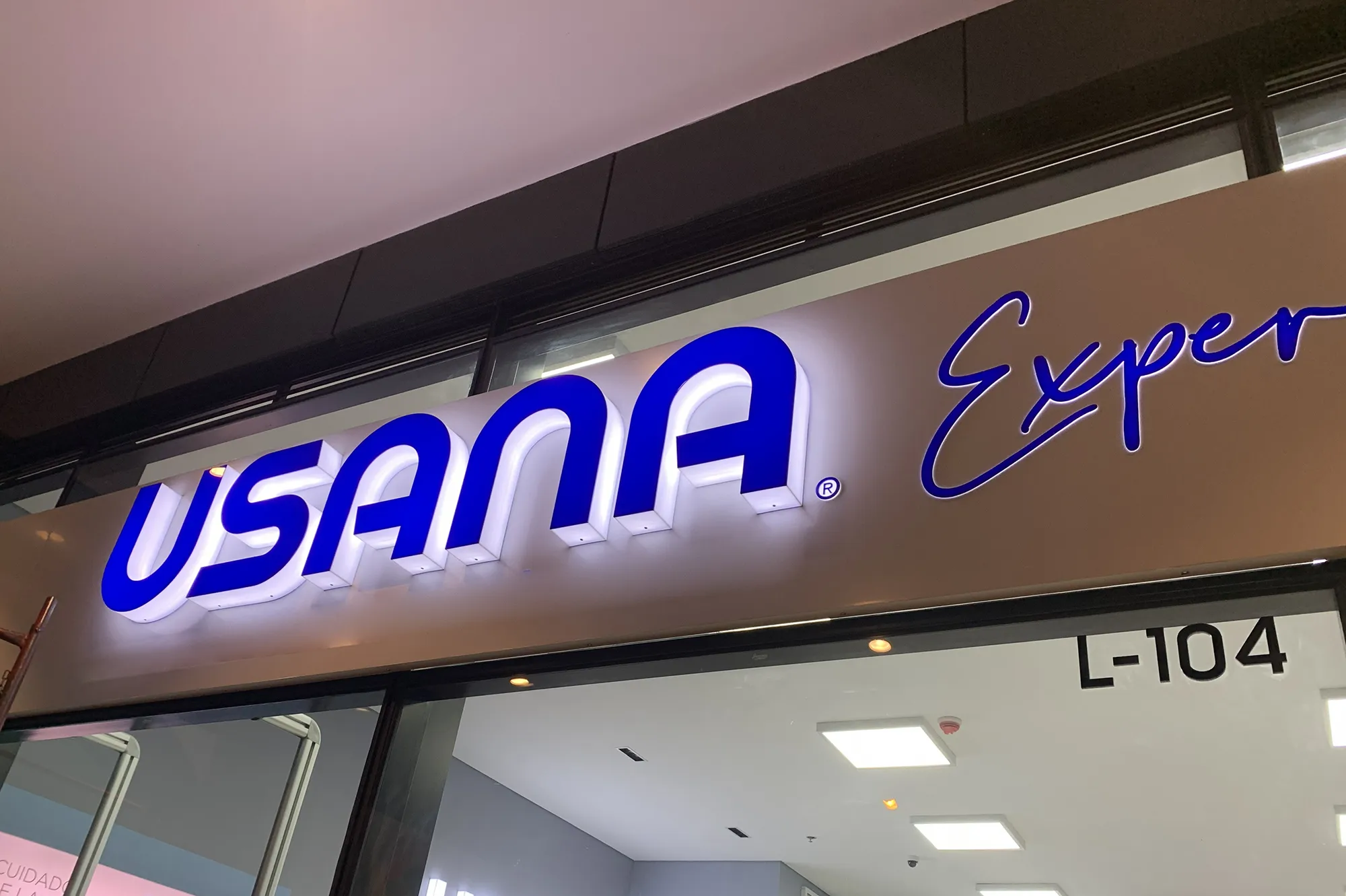 LED cabinet sign Ottawa storefront — DSign LED