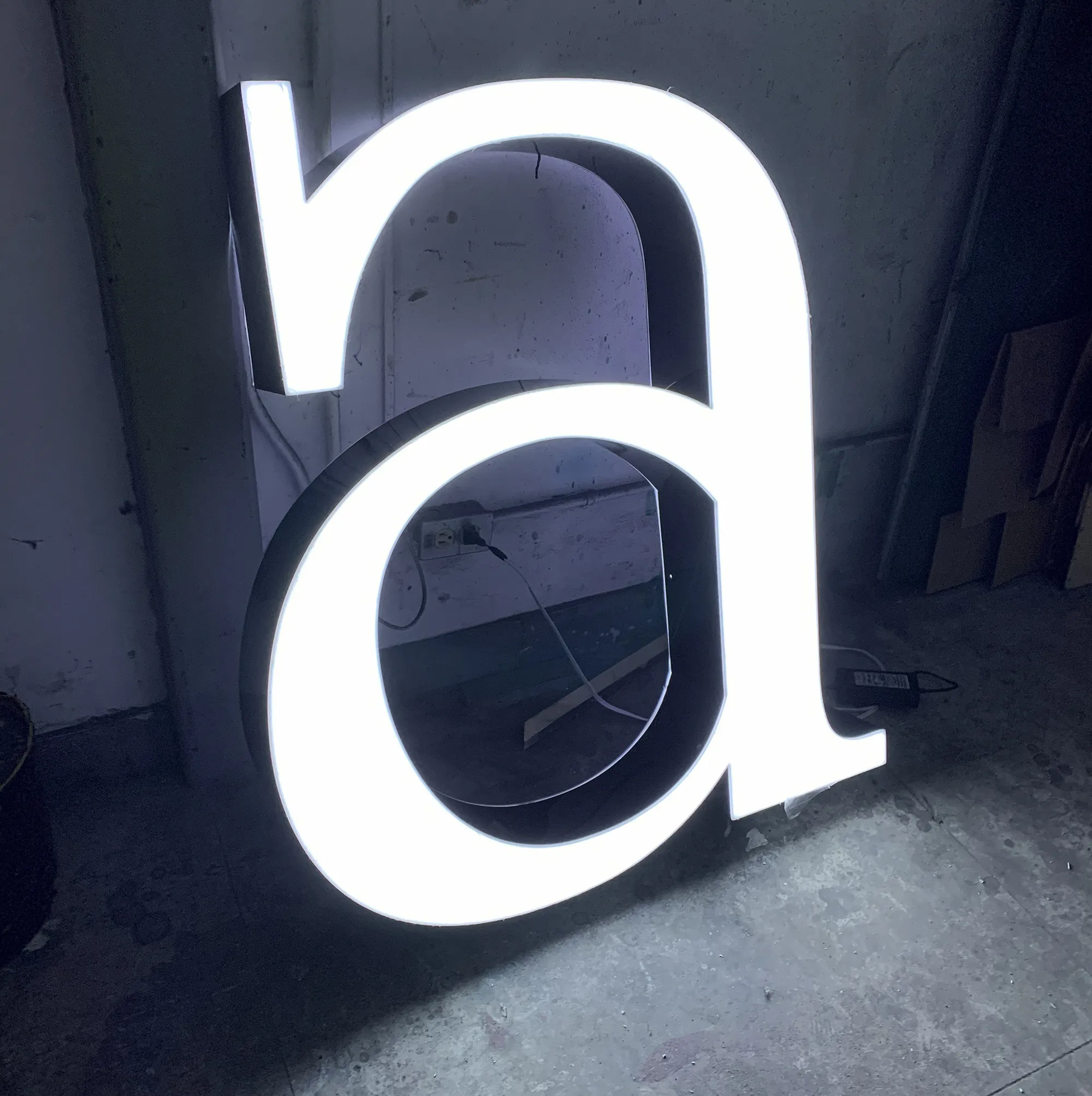Channel letters storefront Ottawa